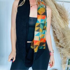 NEW NORDSTROM Black Gold Print Chunky Knit Woven Classic Infinity Scarf Wrap